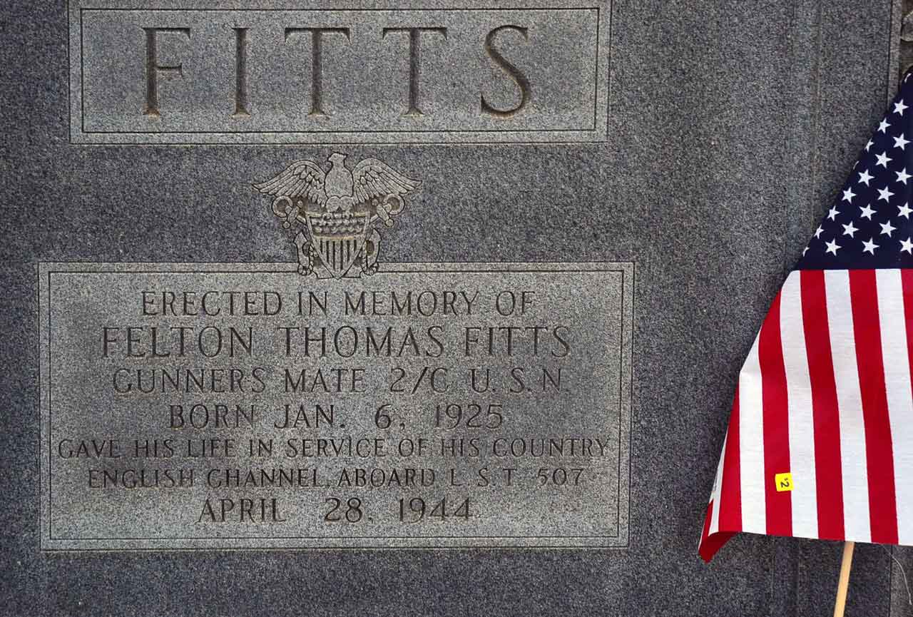 Memorial Stone for Felton Thomas Fitts.