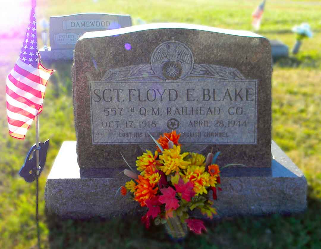 Gravestone for TEC4 Floyd Edward Blake.